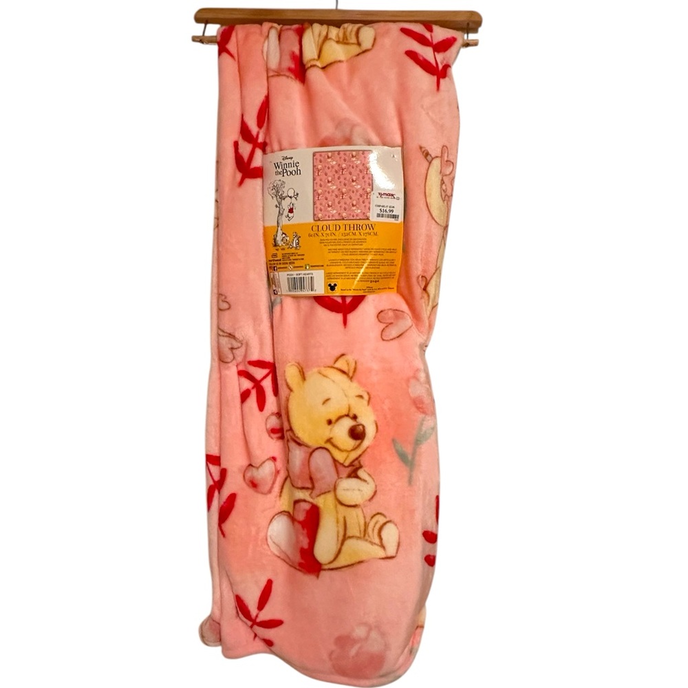 DISNEY’S WINNIE the POOH 💝 Pink Oversized Cloud Throw NWT